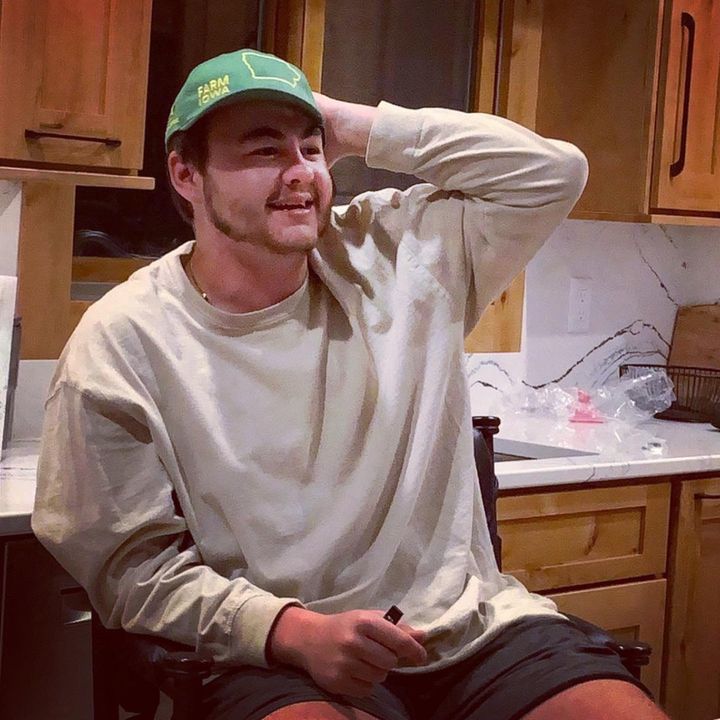 Profile Picture of Derek Carlson (@derekcarlson27) on Tiktok