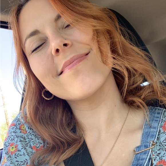 Profile Picture of Madison Gadbaw (@madisongadbaw) on Poshmark