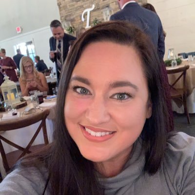 Profile Picture of Lisa Singleton  ❤️ (@LisaSin51880451) on Twitter