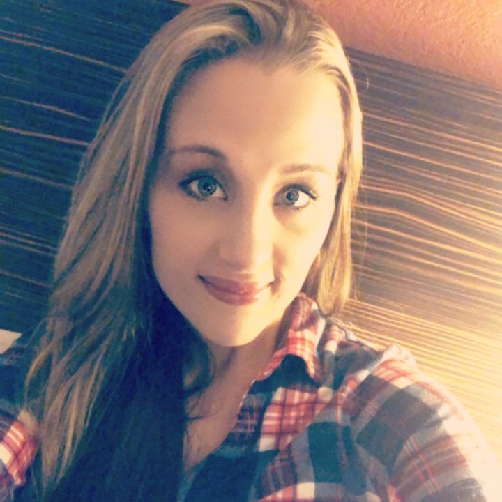 Profile Picture of Amanda Arsenault Keller (@amandaarsenaultda) on Tiktok