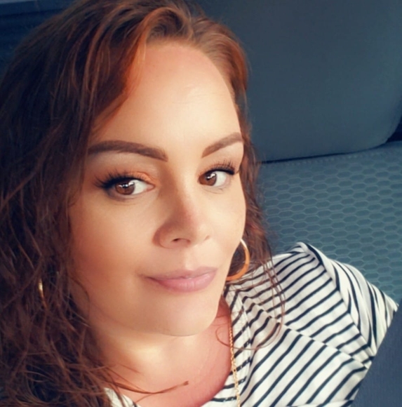 Kelly Houser - Poshmark Profile Picture of Kelly Houser (@klibra25) on Poshmark