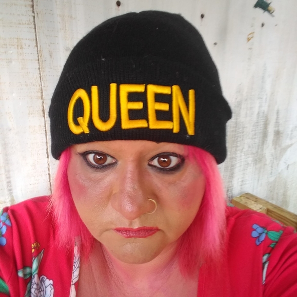 Profile Picture of Amanda Bates (@batesamanda58) on Poshmark