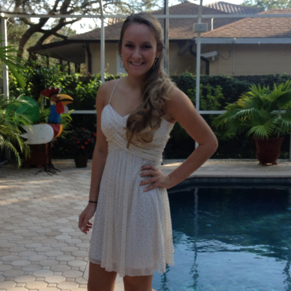 Profile Picture of Shelly Cooney (@scooney0306) on Poshmark