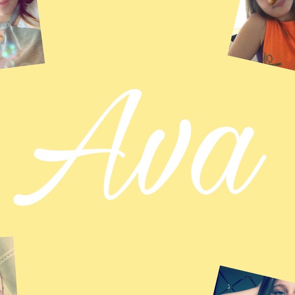 Profile Picture of Ava Fink (@avafink28) on Poshmark