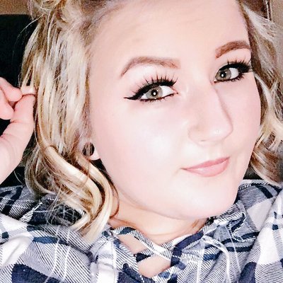 Profile Picture of Jesse (@JessicaCrumley1) on Twitter