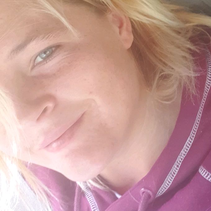 Profile Picture of Crystal (@crystalbushell681) on Tiktok