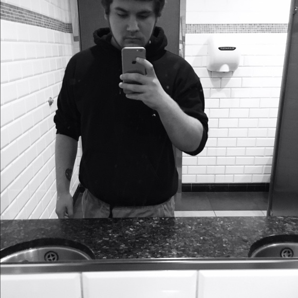 Profile Picture of David Jacobson (@djacobson99) on Poshmark