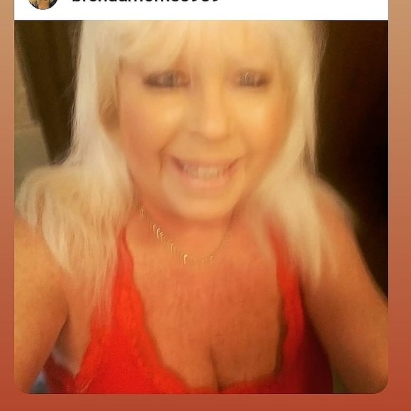 Profile Picture of Brenda Kersey (@brendakersey100) on Poshmark