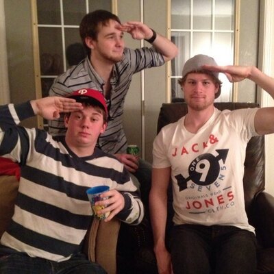 Profile Picture of Dylan Calvert (@Calvert17) on Twitter