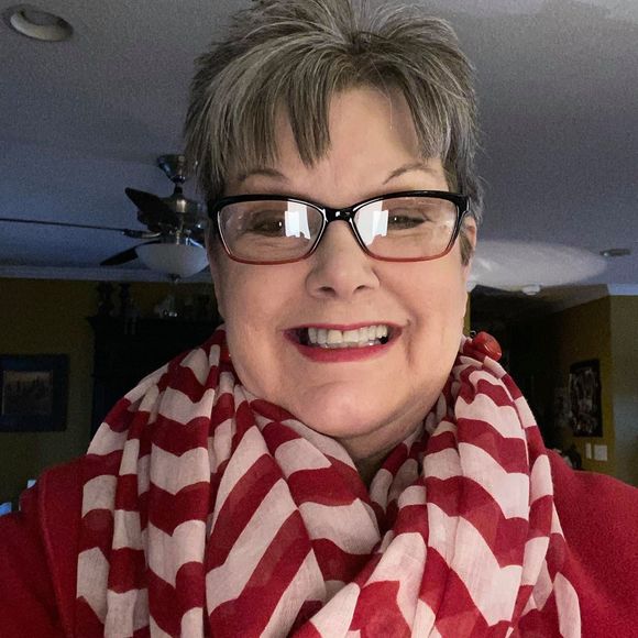 Profile Picture of Jo Taff (@taffja523) on Poshmark