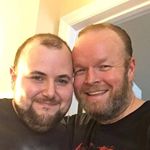 Profile Picture of Eddie Poole-Boccio (@beachesandmartinis) on Instagram