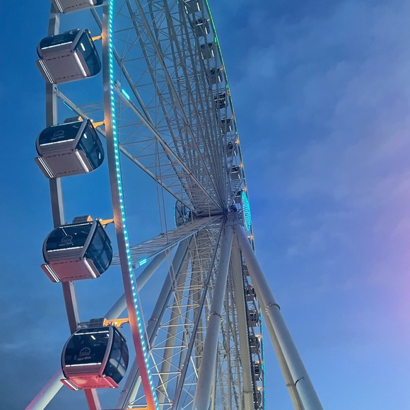 Profile Picture of Christina Parmelee (@christinaparm) on Poshmark