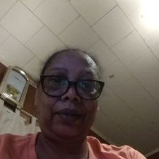 Profile Picture of Donna Booker (@DonnaBo53715590) on Twitter