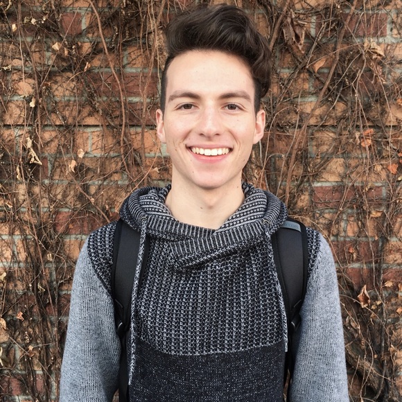 Profile Picture of Johnny Daniel (@johnnyanddanny) on Poshmark