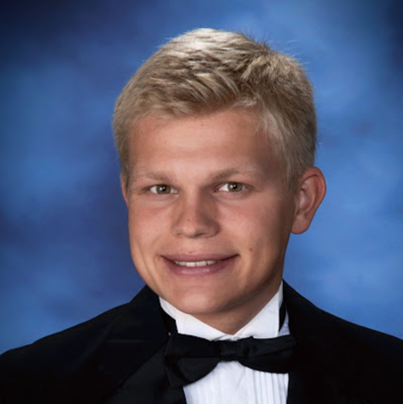 Profile Picture of Nicholas Orr (@nmochelsea) on Poshmark