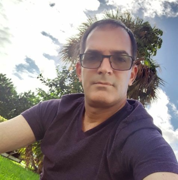 Profile Picture of Roberto carlos Febles (@totato1812) on Poshmark