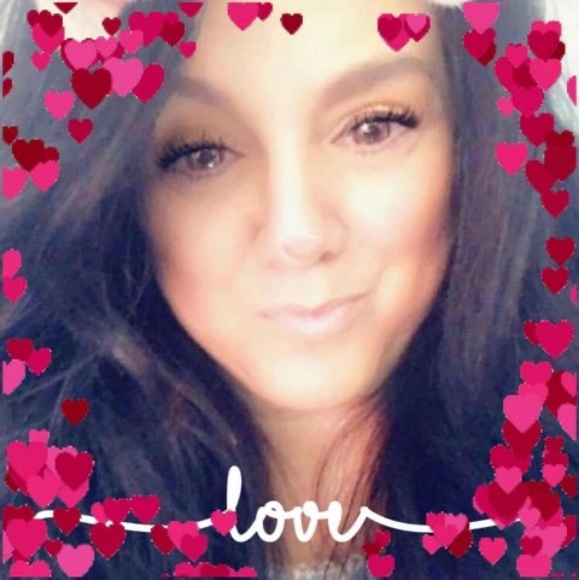 Profile Picture of Melissa Greco (@smileyone2569) on Poshmark