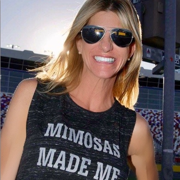 Profile Picture of Kerri Robusto (@krobusto) on Poshmark