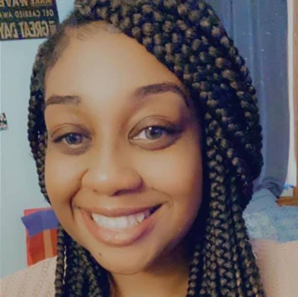 Vonnie Johnson - Poshmark Profile Picture of Vonnie Johnson (@vonnieaye) on Poshmark