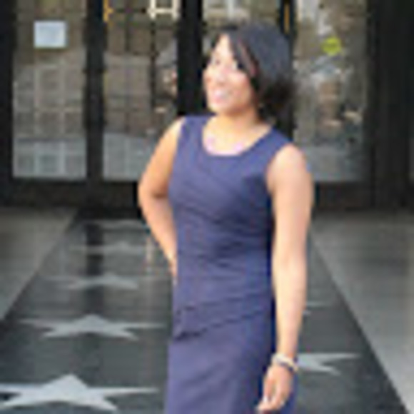 Profile Picture of Suni serena Ramirez (@ssr42) on Poshmark