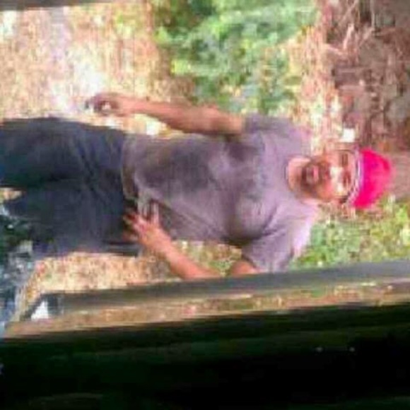 Profile Picture of Dimas Lizano (@dimaslizano) on Poshmark