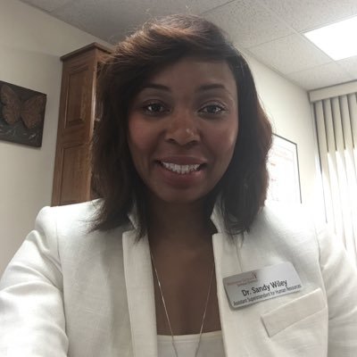Profile Picture of Sandy Wiley (@DrSWiley) on Twitter