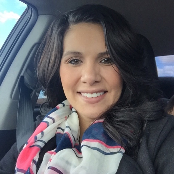 Profile Picture of April Romero (@apromero) on Poshmark