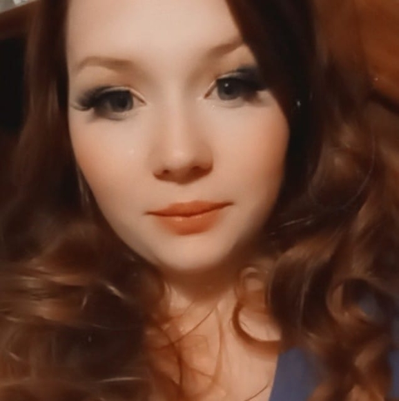 Profile Picture of Hope Wheeler (@hopiee101) on Poshmark