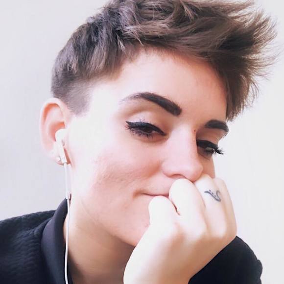 Profile Picture of Ryan leigh Boswell (@ryleighbo) on Poshmark