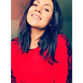 Profile Picture of .•Gaby Barrera•. (@gabybarrera21) on Pinterest