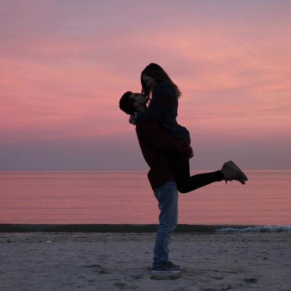 Profile Picture of Autumn Horton (@18hortaut) on Poshmark