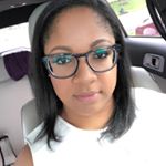 Profile Picture of Miranda McKenzie (@cameraclickshomes) on Instagram