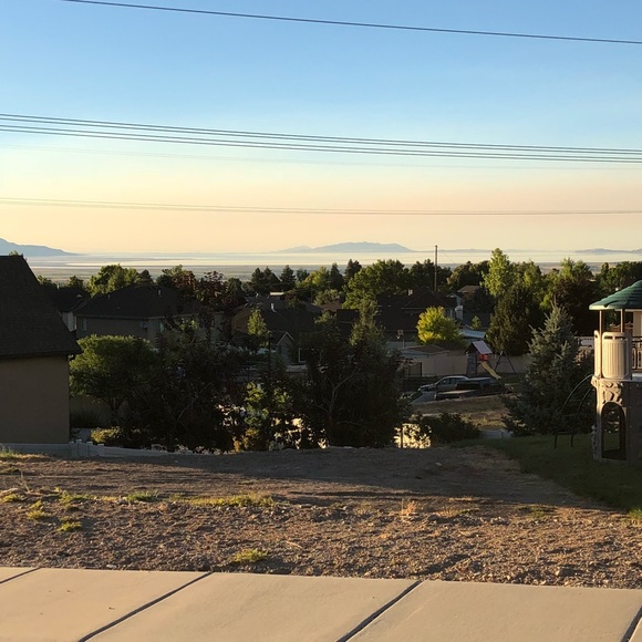 Profile Picture of Kylee Carrell (@kyleec021302) on Poshmark