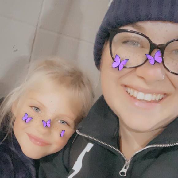 Profile Picture of Mari Silva (@marisilva95) on Poshmark