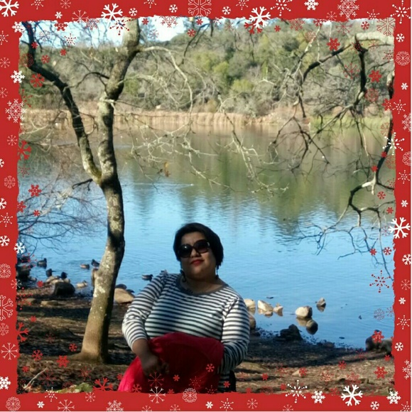 Profile Picture of Cecilia Madrigal (@cecx) on Poshmark