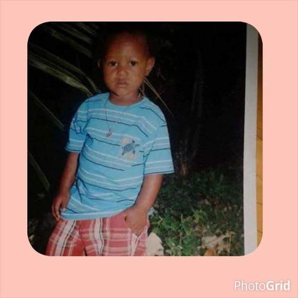 Profile Picture of Klyvens ti neg gresye Doirin (@kdoirin) on Poshmark