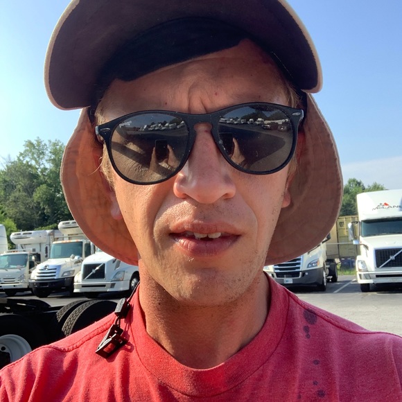 Profile Picture of Joey Scibetta (@massojoe) on Poshmark