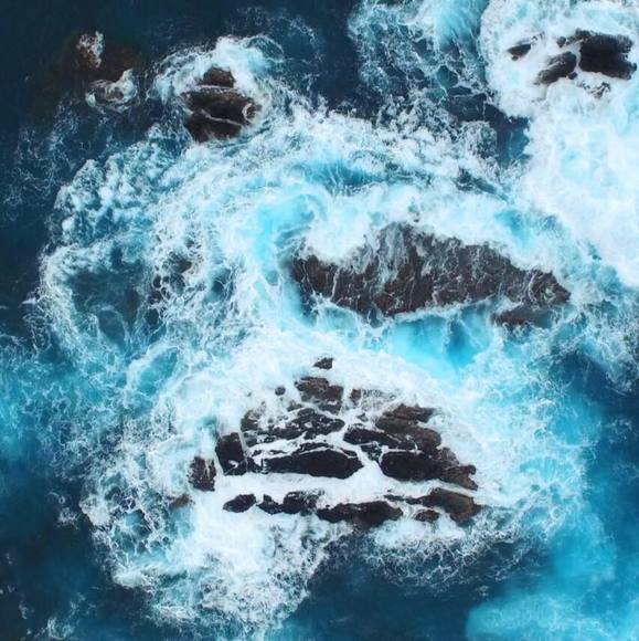 Profile Picture of Chris Evens (@cyanist) on Poshmark