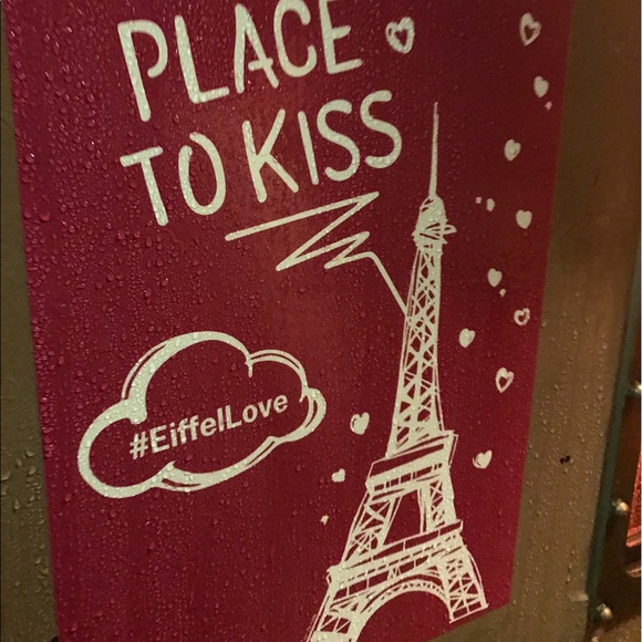 Profile Picture of Florence Njock (@flojo03) on Poshmark