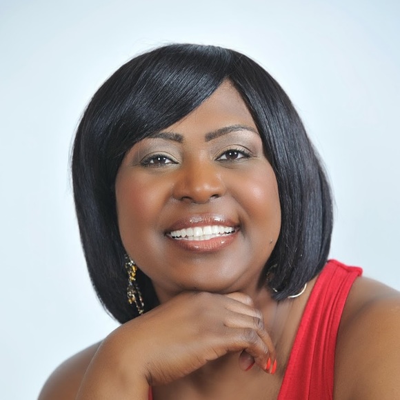 Profile Picture of Marcella Roberts (@marcellaroberts) on Poshmark