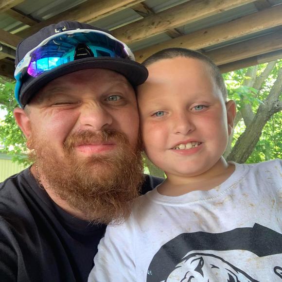 Jacob Leezer - Poshmark Profile Picture of Jacob Leezer (@jleezer20) on Poshmark