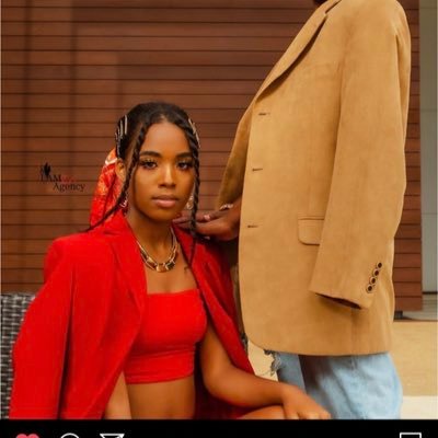 Profile Picture of Ashlee Renée (@ashleereneelove) on Twitter