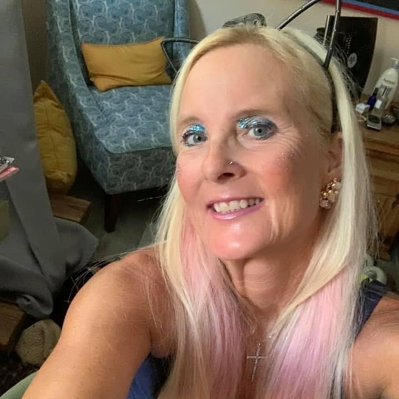 Profile Picture of Jennifer Blanchard (@jenandike) on Poshmark