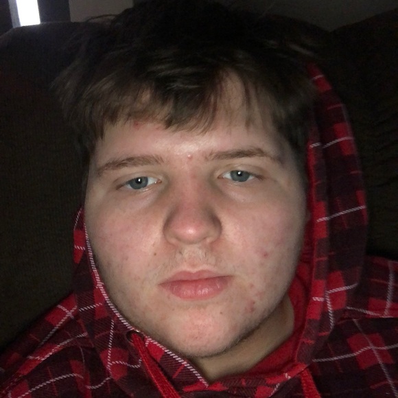 Profile Picture of Scott Bellefeuille (@scottypippen12) on Poshmark