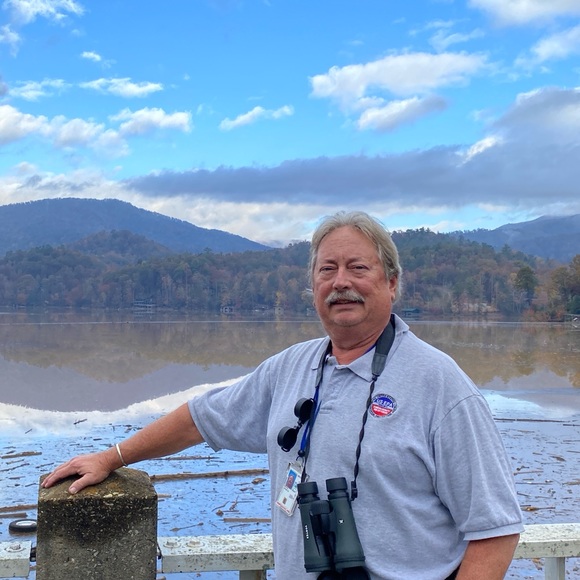 Profile Picture of Jeff Bechtel (@jeffpyr) on Poshmark