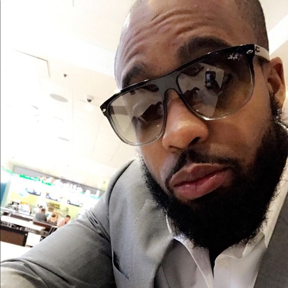 Profile Picture of Vaughn Kelly (@keezy4sho) on Poshmark