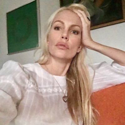 Rachel K Anderson - Twitter Profile Picture of Rachel K Anderson (@rachel_krishna) on Twitter