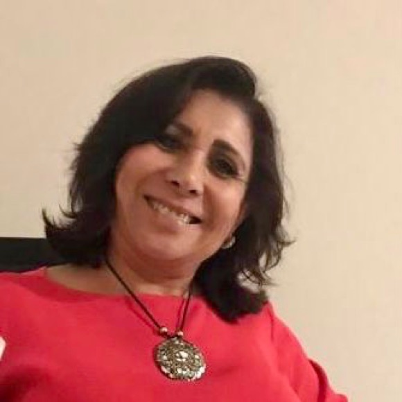 Profile Picture of Delia Bertinelli (@delialita) on Poshmark