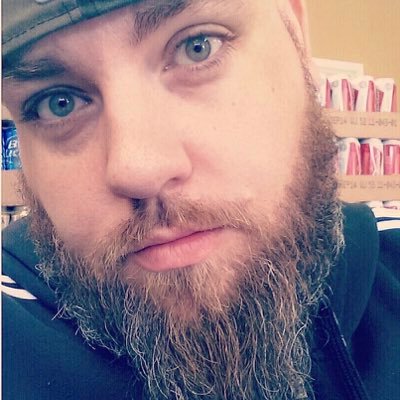 Profile Picture of Mike Quinn (@quinny70016) on Twitter