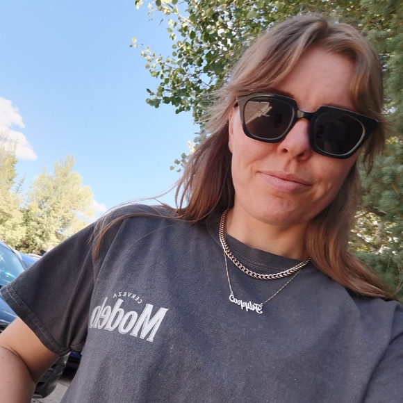 Profile Picture of Filippa Fallet knudsen (@filippaknudsen) on Poshmark